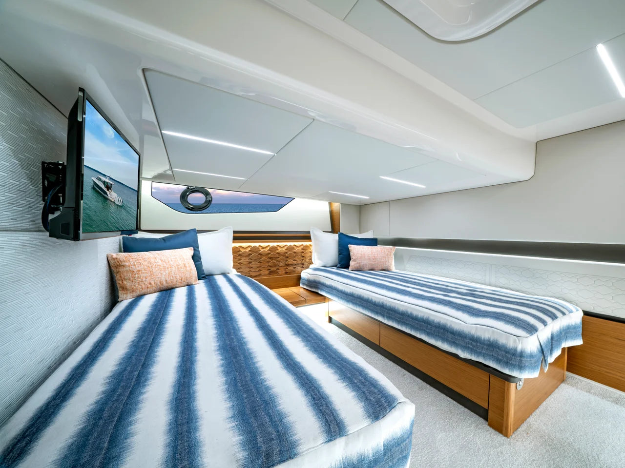 2026 Tiara Yachts 48 LE 48.0 feet, Inuvik, Northwest Territories #13