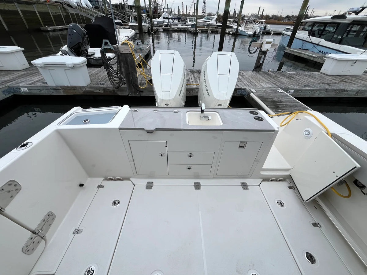 2026 Boston Whaler 330 Vantage 33.0 feet, Norwalk, Connecticut #19