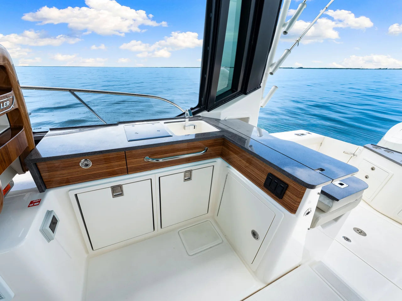 2026 Boston Whaler 405 Conquest 40.0 feet, Clearwater, Florida #61