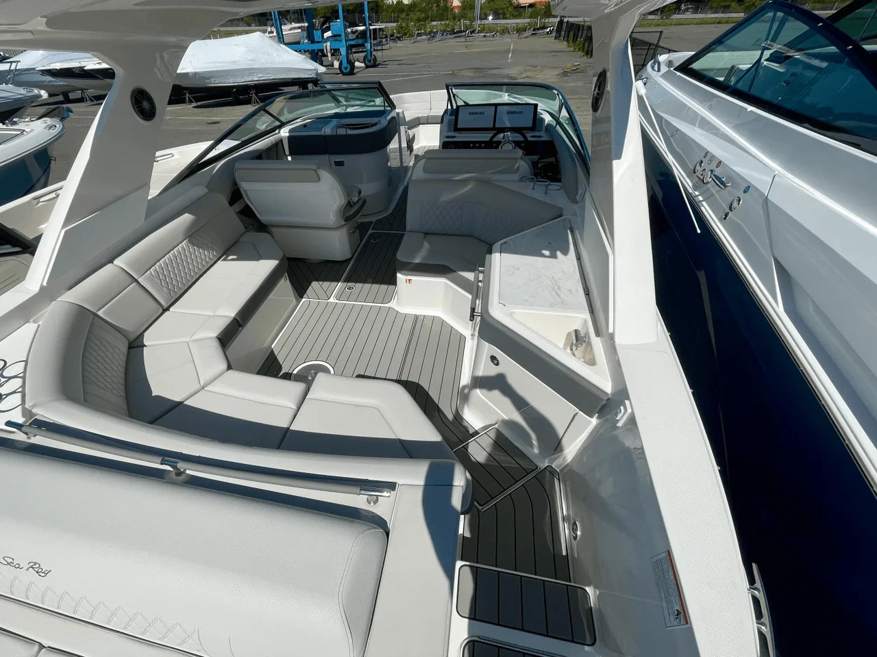 2026 Sea Ray SLX 310 Outboard 31.0 feet, Danvers, Massachusetts #6