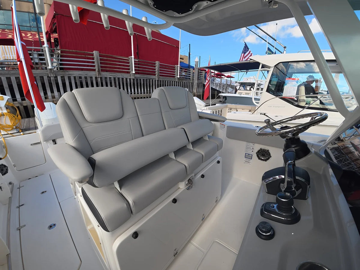 2027 Boston Whaler 330 Outrage 33.0 feet, Ocean View, NJ #15