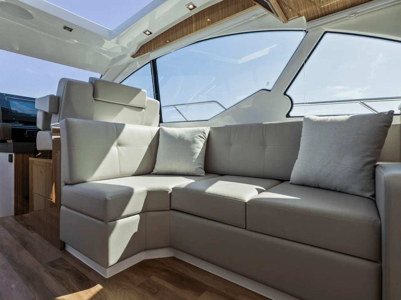 2026 Cruisers Yachts 50 Cantius 50.0 feet, Inuvik, Northwest Territories #97