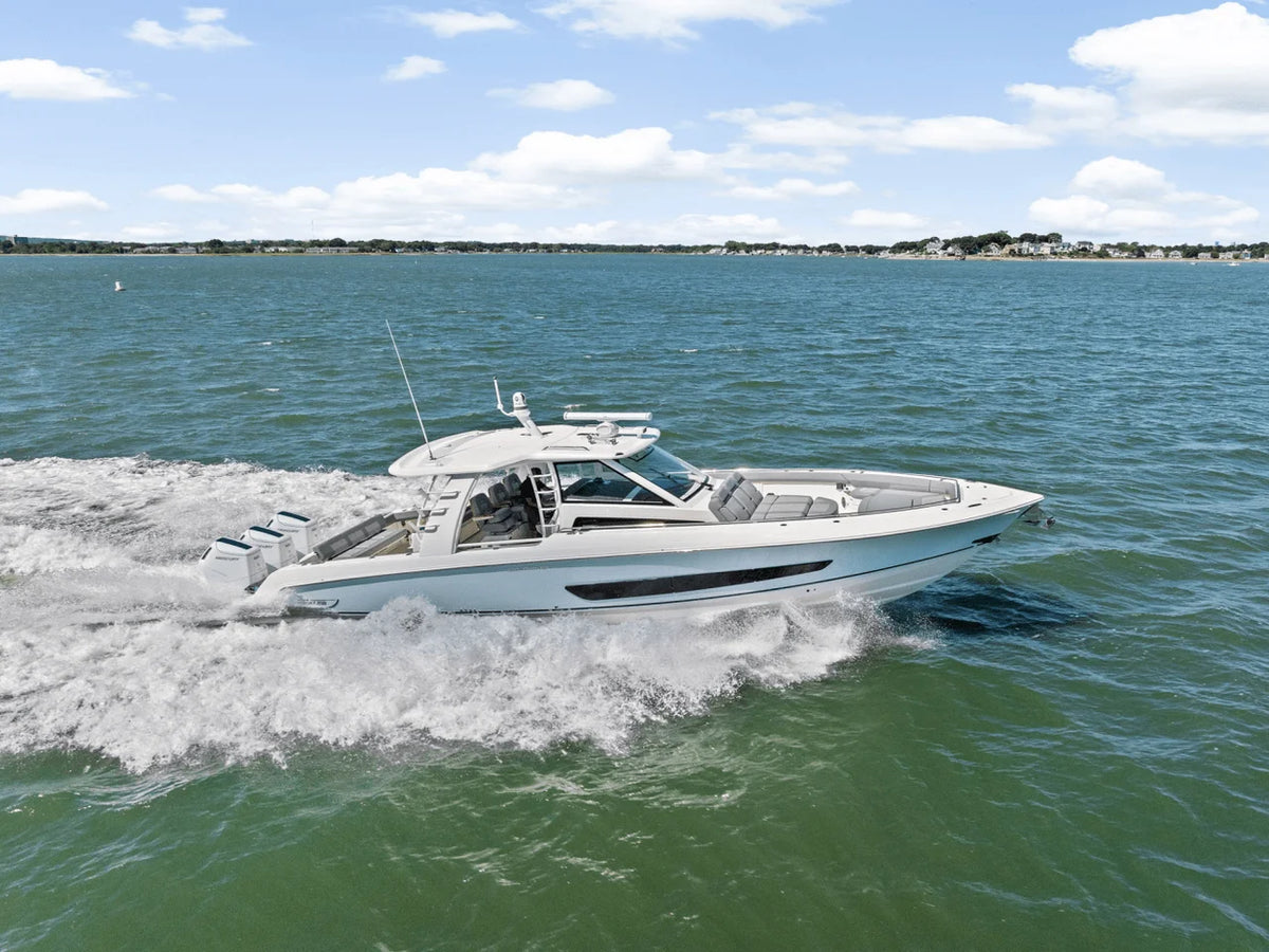 2026 Boston Whaler 420 Outrage 42.0 feet, Quincy, MA #64