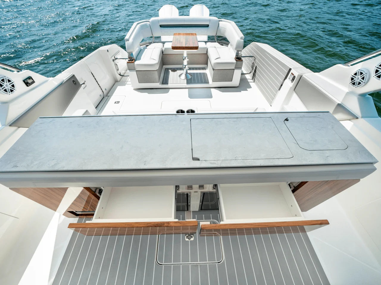 2025 Tiara Yachts LS 43 43.0 feet, Inuvik, Northwest Territories #36
