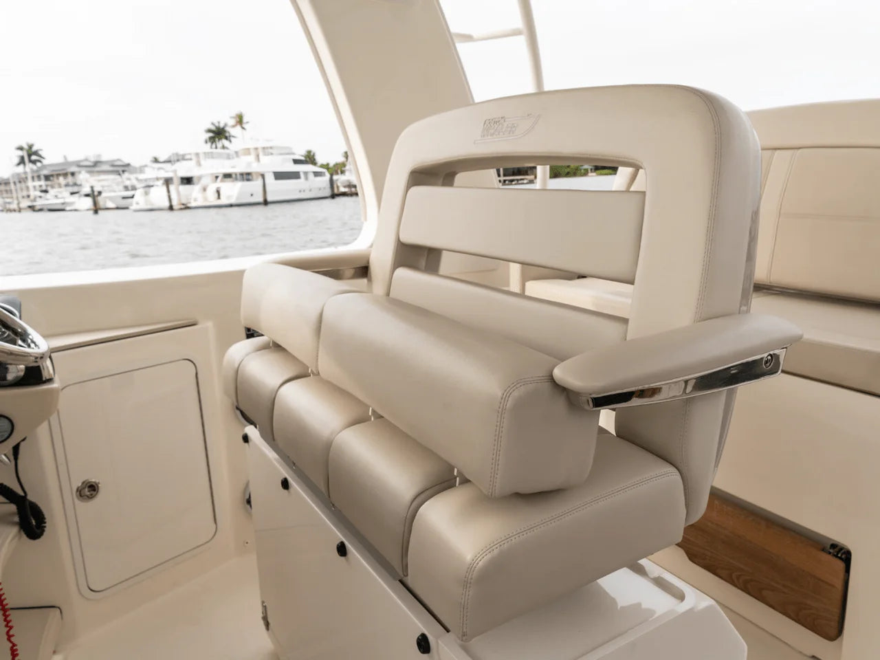 2027 Boston Whaler 380 Realm 38.0 feet, Naples, Florida #100