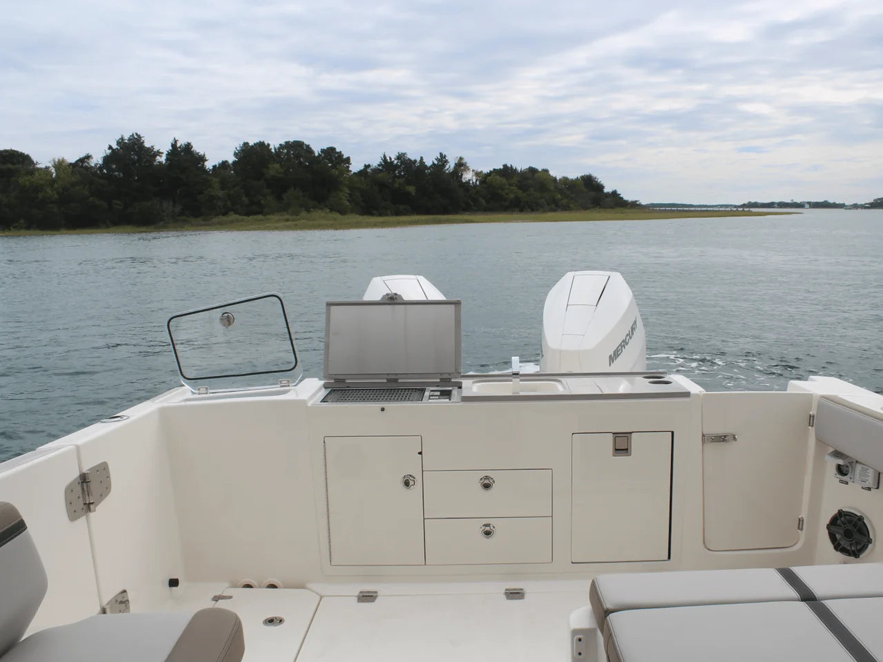 2026 Boston Whaler 330 Vantage 33.0 feet, Wrightsville Beach, North Carolina #22