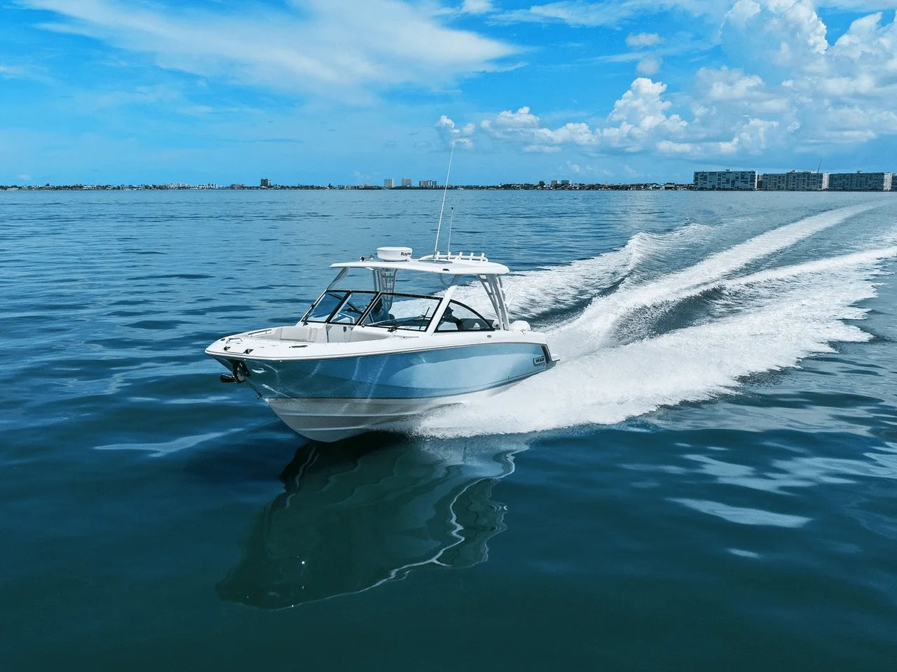 2020 Boston Whaler 320 VANTAGE 33.0 feet, St Petersburg, FL #17