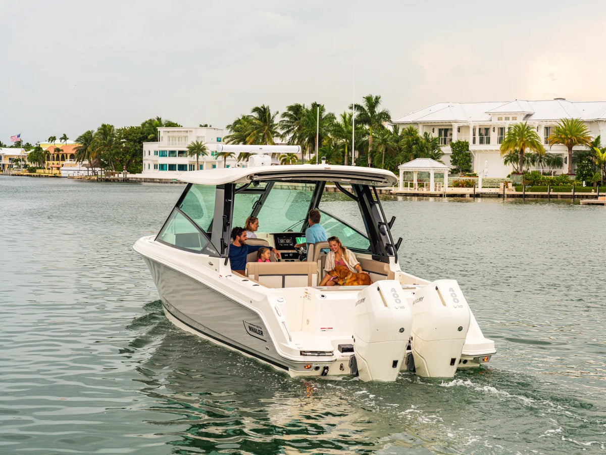 2027 Boston Whaler 330 Vantage 33.0 feet, Naples, Florida #7