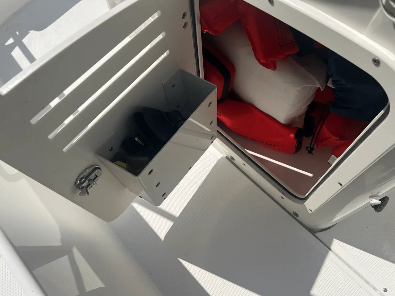 2014 Boston Whaler 170 DAUNTLESS 17.0 feet, Charleston, SC #14