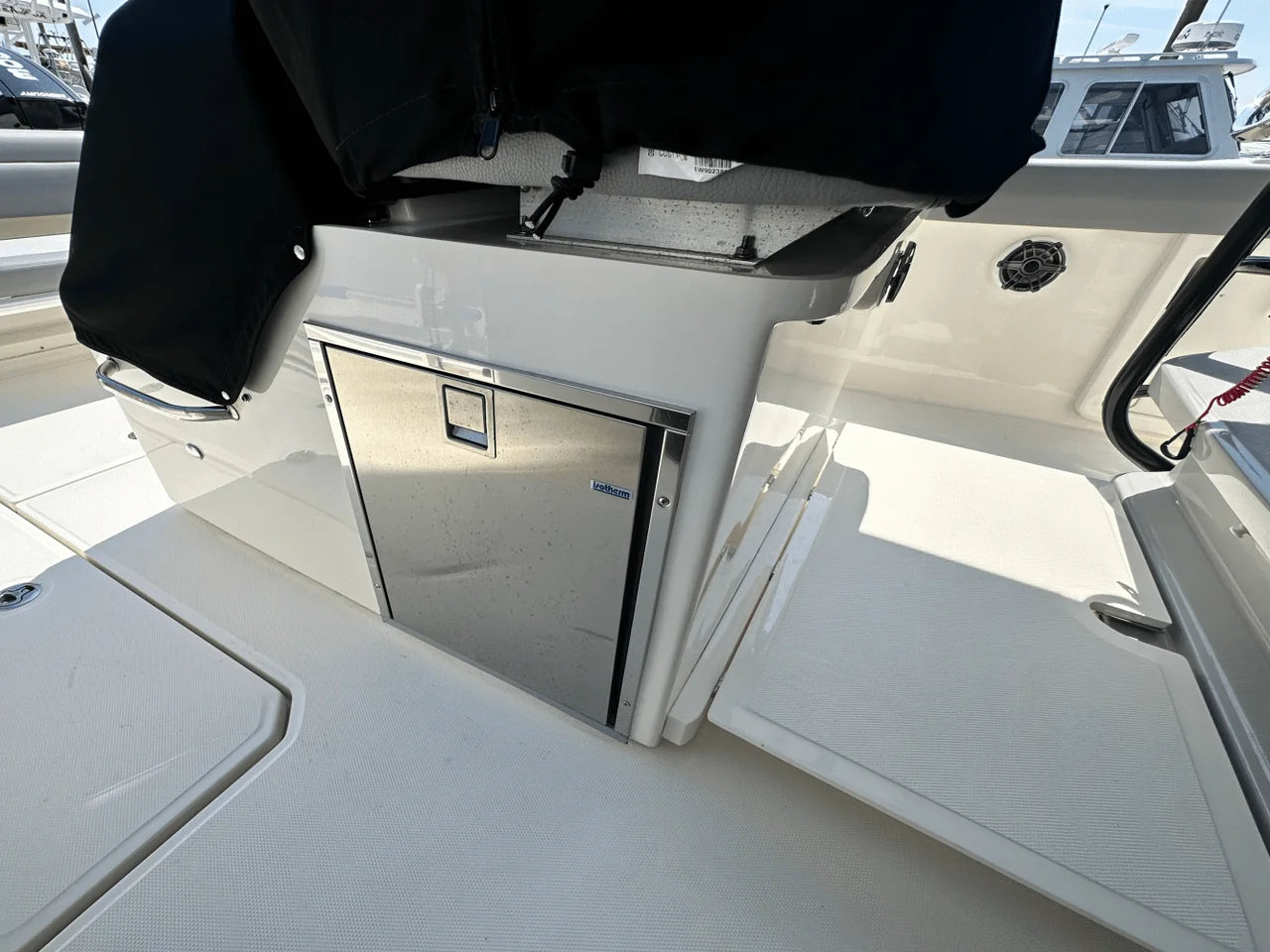 2023 Boston Whaler 330 OUTRAGE 33.0 feet, Danvers, Massachusetts #25