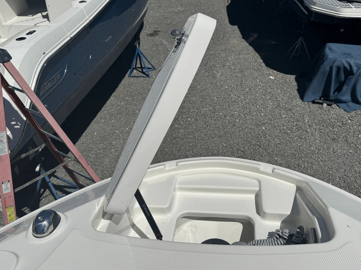 2017 Sea Ray SLX 350 OB 35.0 feet, Huntington, NY #42