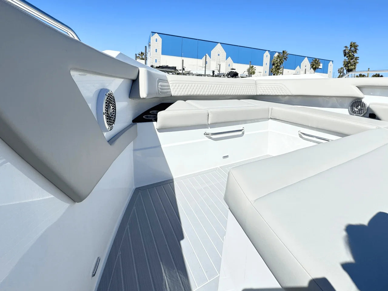 2025 Cruisers Yachts 42 GLS Outboard 42.0 feet, Seabrook, TX #12