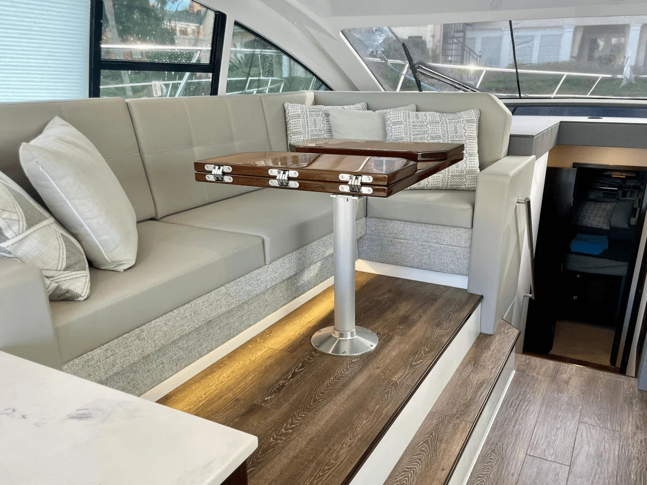 2023 Cruisers Yachts 46 CANTIUS 46.0 feet, Quincy, MA #16