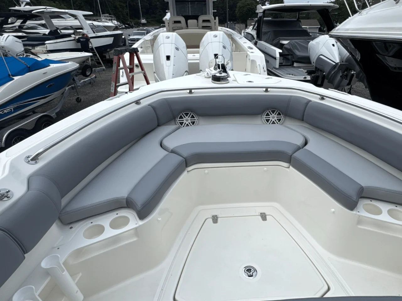 2026 Boston Whaler 230 Outrage 23.0 feet, Huntington, NY #43