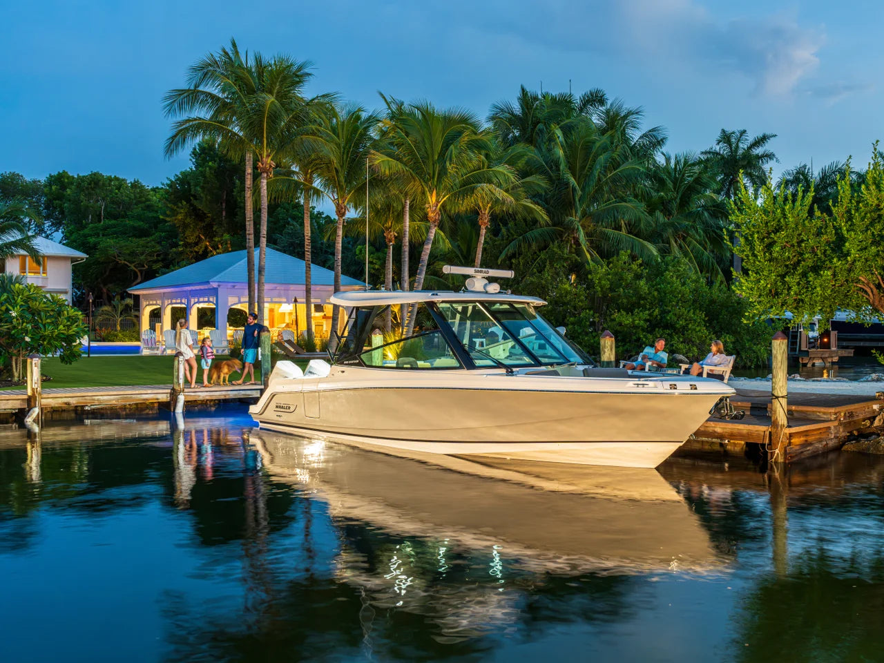 2027 Boston Whaler 330 Vantage 33.0 feet, Sarasota, Florida #9