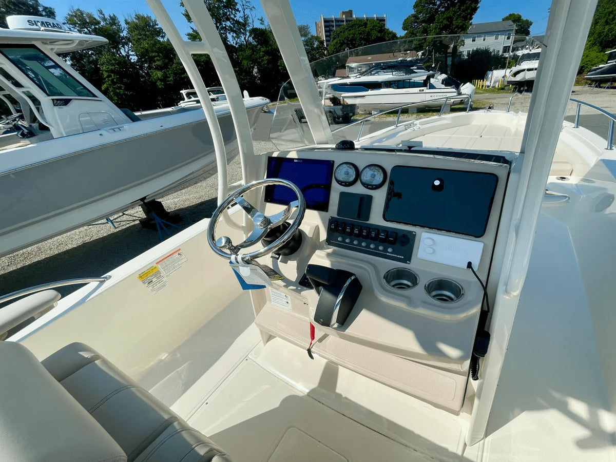2026 Boston Whaler 250 Dauntless 25.0 feet, Quincy, MA #16