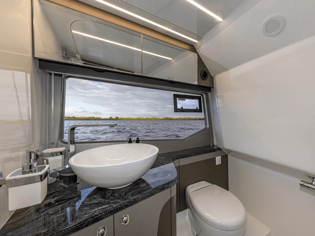 2026 Galeon 335 GTO 33.0 feet, Inuvik, Northwest Territories #92