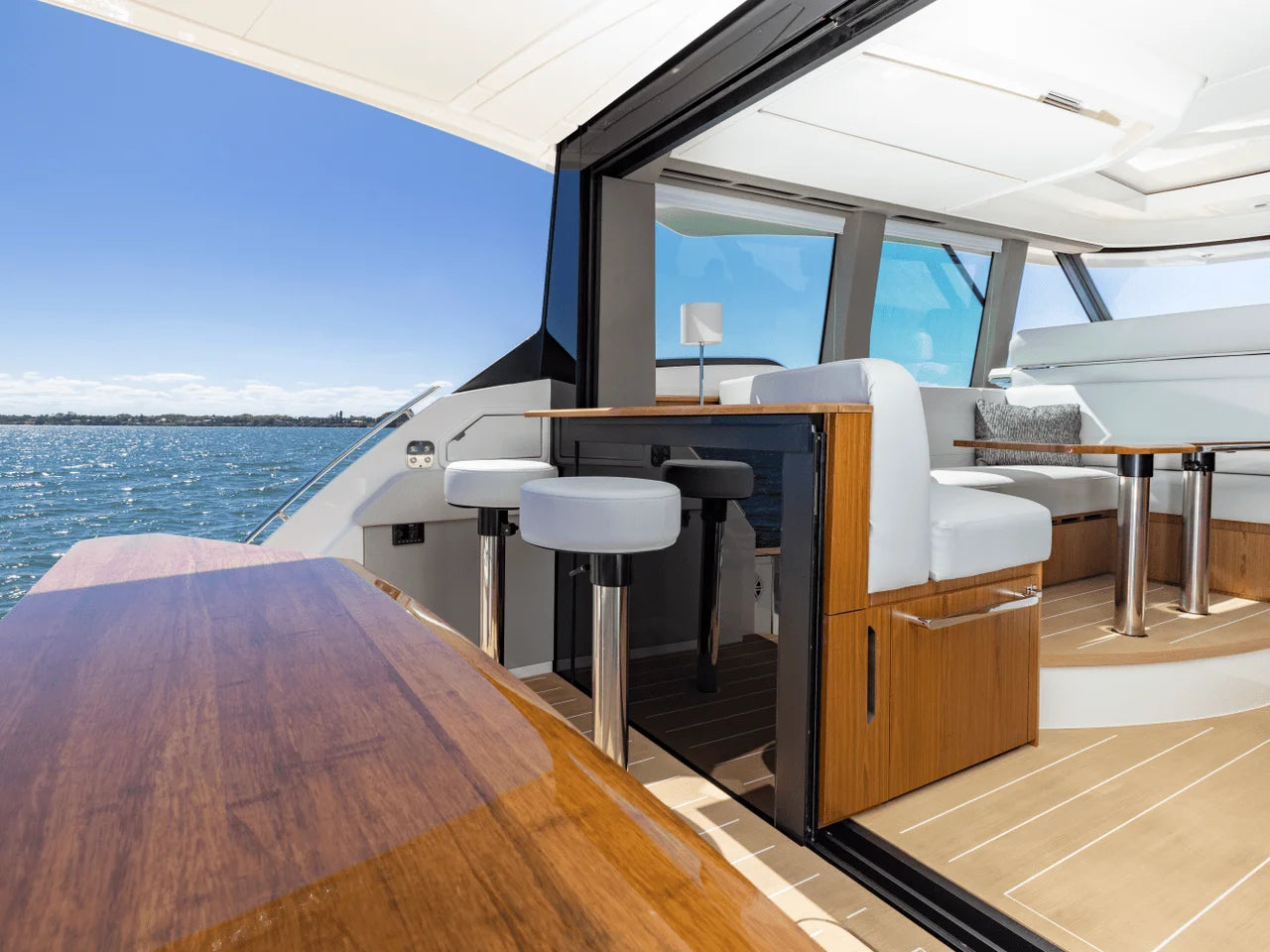 2025 Tiara Yachts EX 54 54.0 feet, Inuvik, Northwest Territories #37