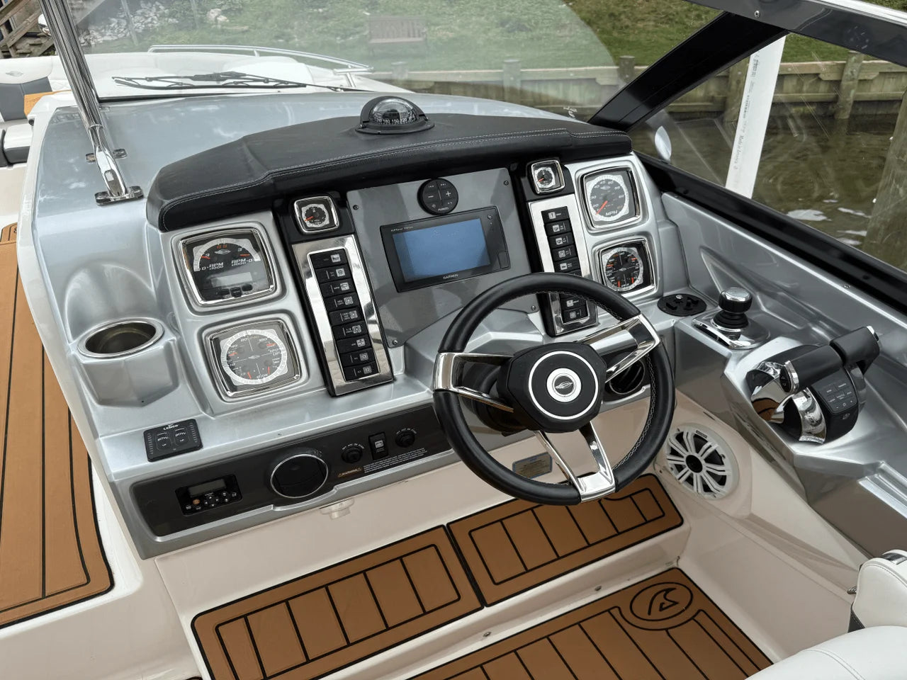 2015 Chaparral 327 SSX 32.0 feet, Grasonville, Maryland #19