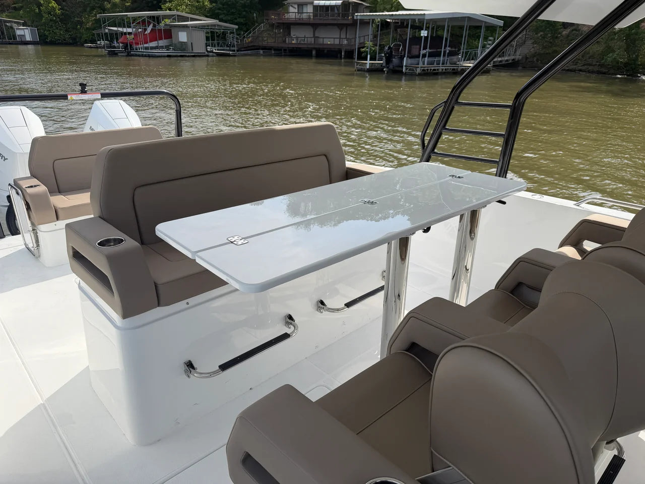 2026 Cruisers Yachts 38 VTR 38.0 feet, Lake Ozark, Missouri #23