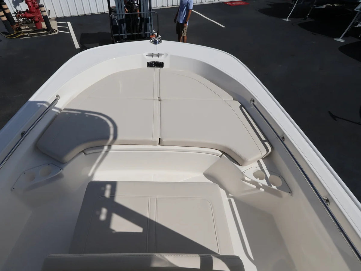2027 Boston Whaler 190 Montauk 19.0 feet, Naples, Florida #17