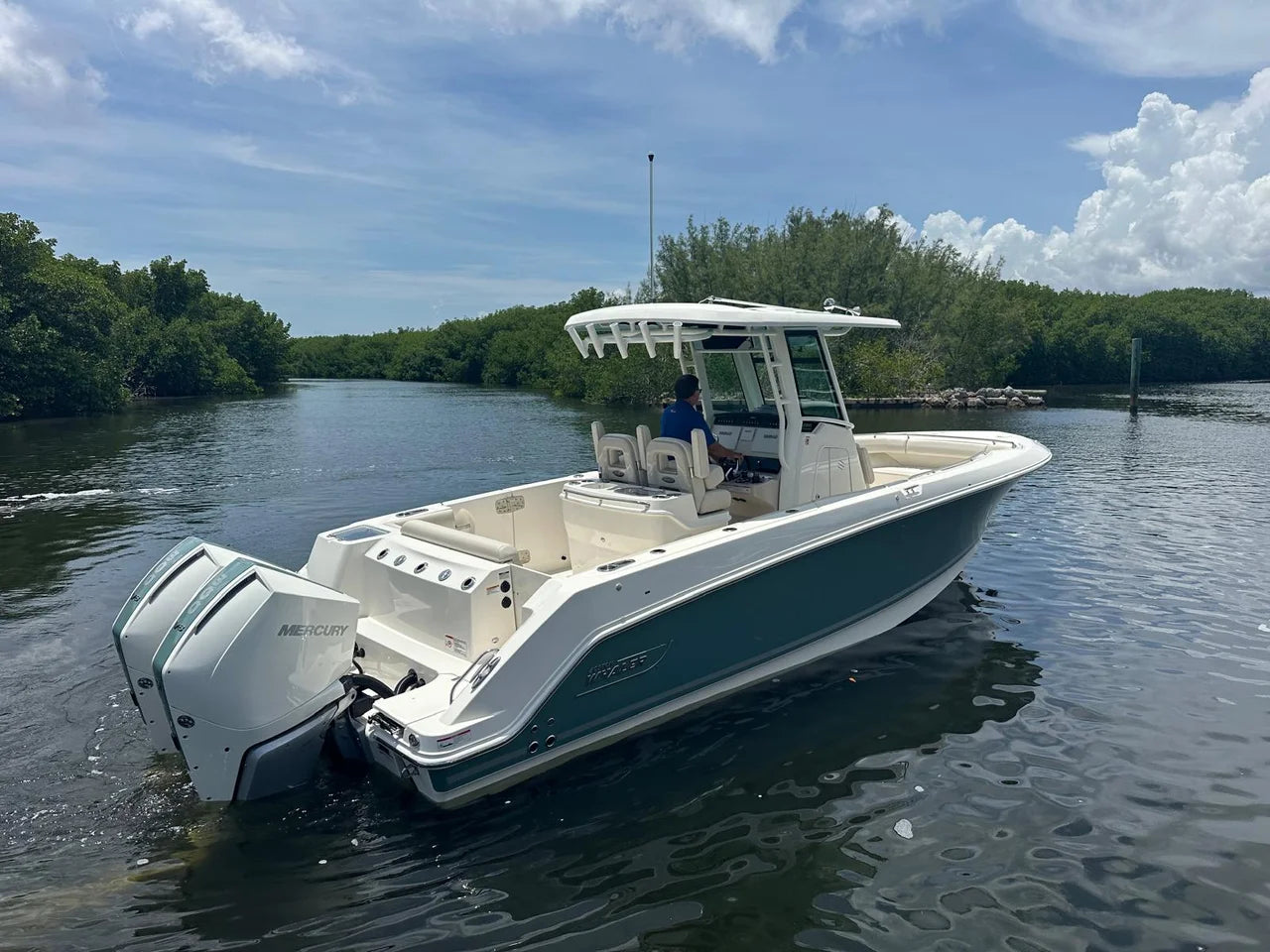 2026 Boston Whaler 280 Outrage 28.0 feet, Key Largo, FL #9