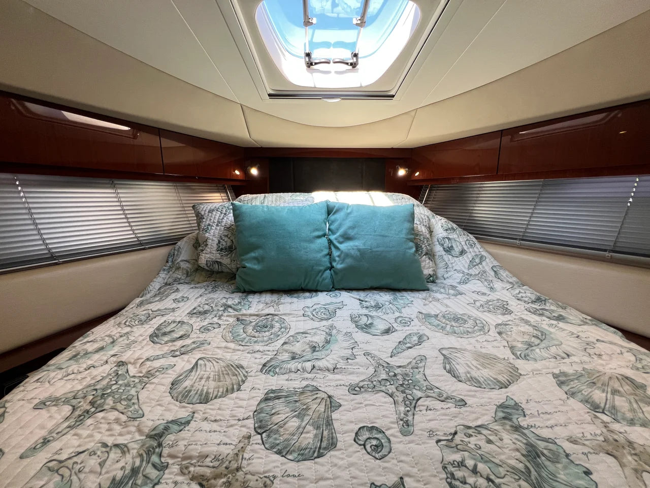 2015 Sea Ray 410 Sundancer 41.0 feet, Huntington, NY #95