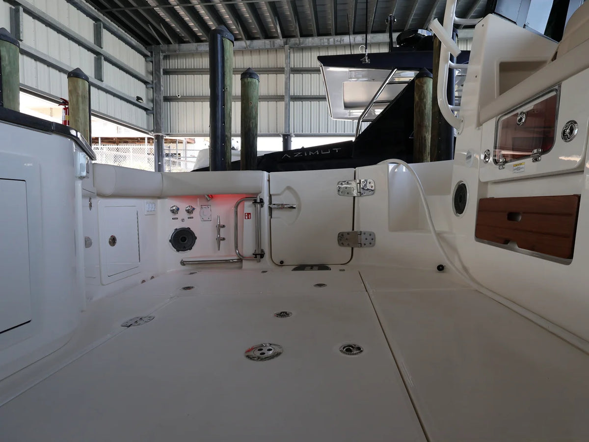 2026 Boston Whaler 405 Conquest 40.0 feet, Naples, Florida #19