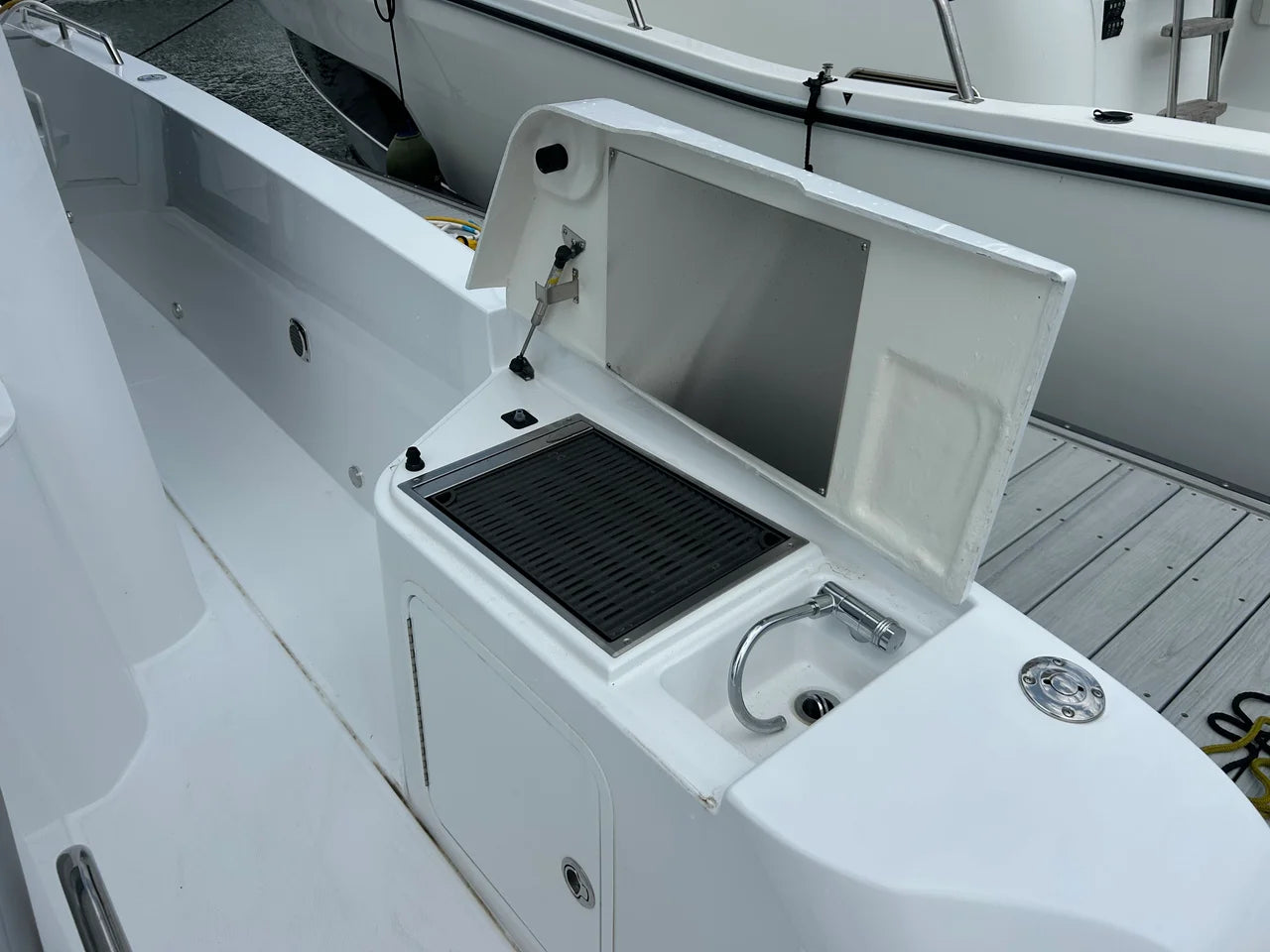 2026 Cruisers Yachts 38 VTR EC 38.0 feet, Pensacola, Florida #32