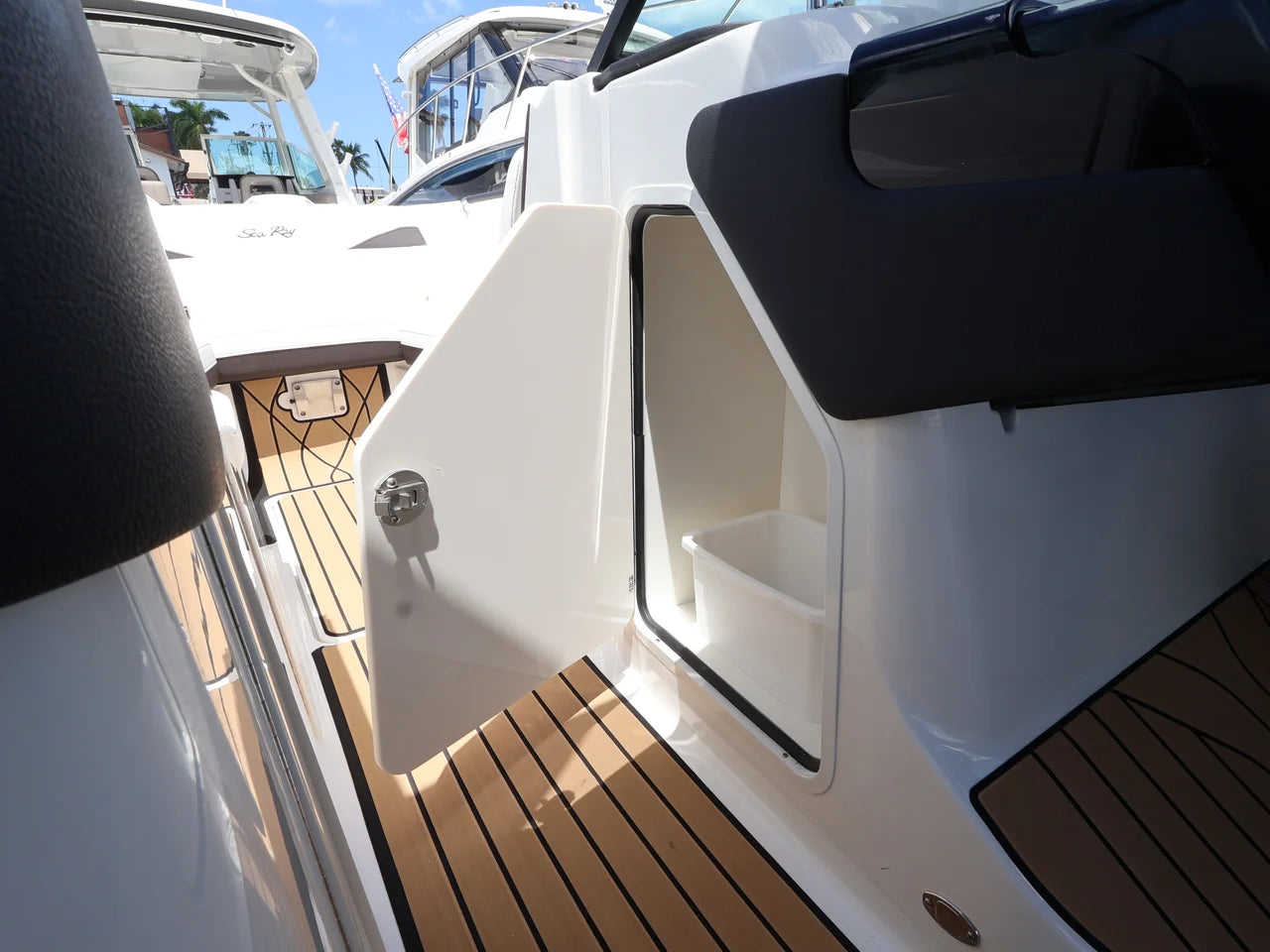 2027 Sea Ray SLX 260 Outboard 26.0 feet, Naples, Florida #26