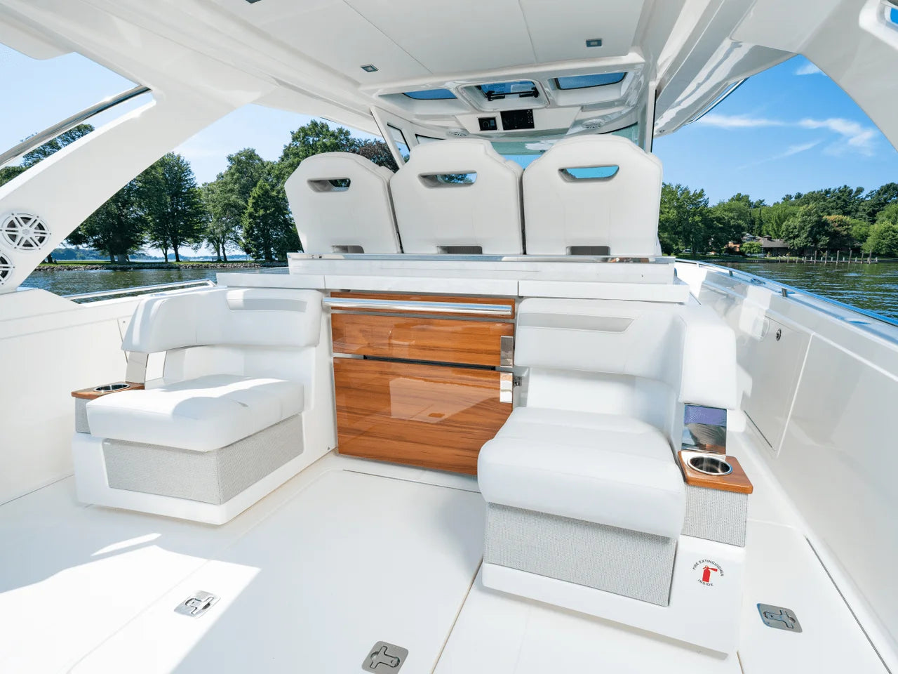 2025 Tiara Yachts LS 38 38.0 feet, Inuvik, Northwest Territories #48