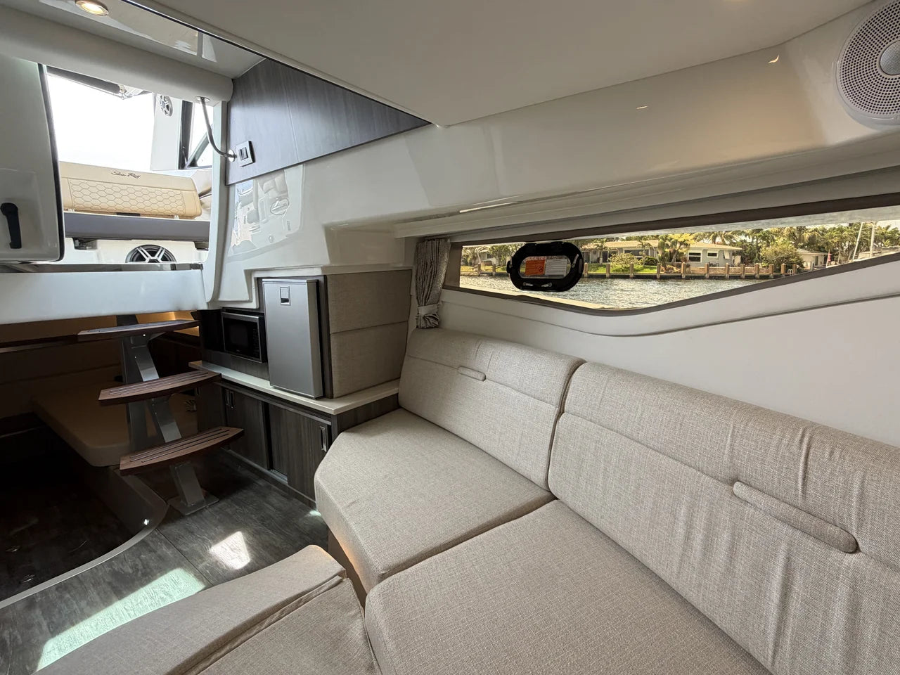 2026 Sea Ray Sundancer 320 Outboard 32.0 feet, Miami, FL #56