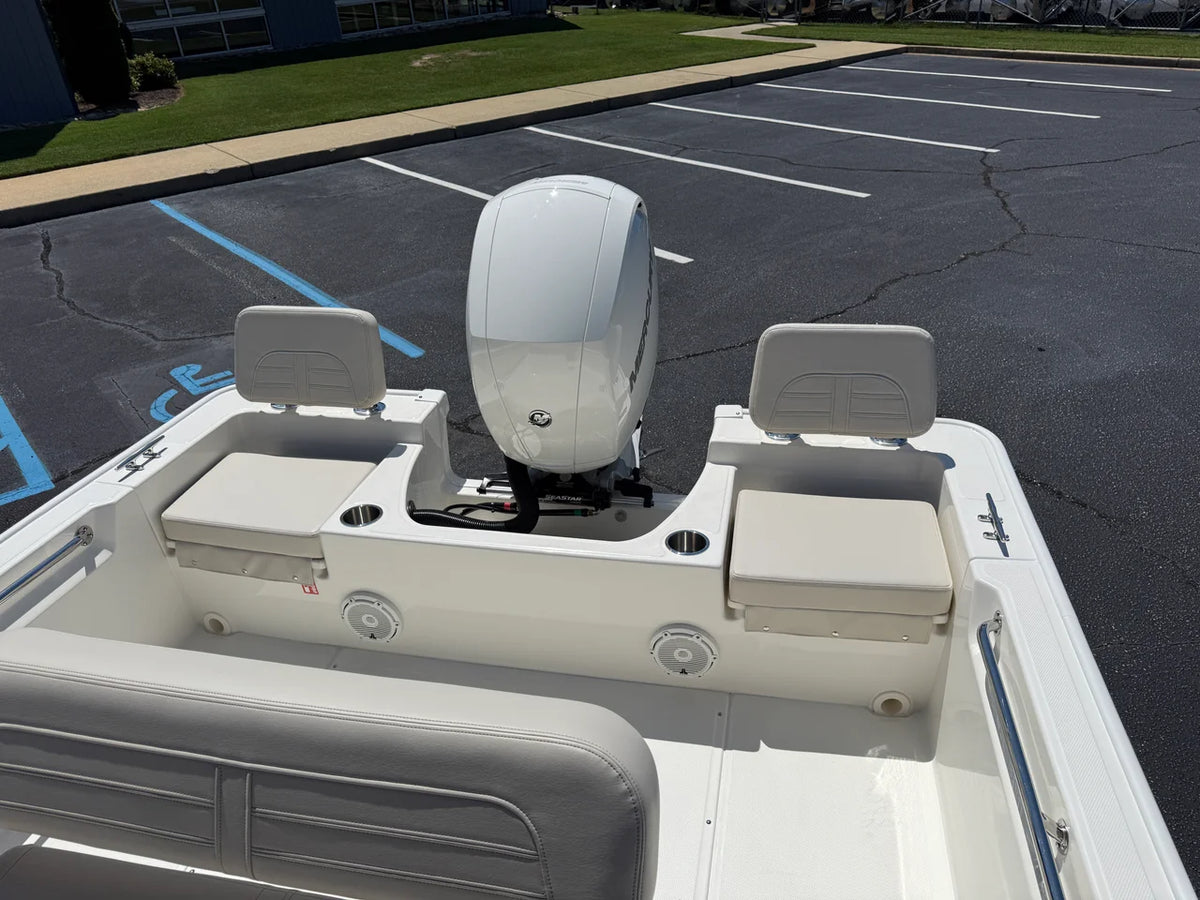 2027 Boston Whaler 190 Montauk 19.0 feet, Greenville, SC #8