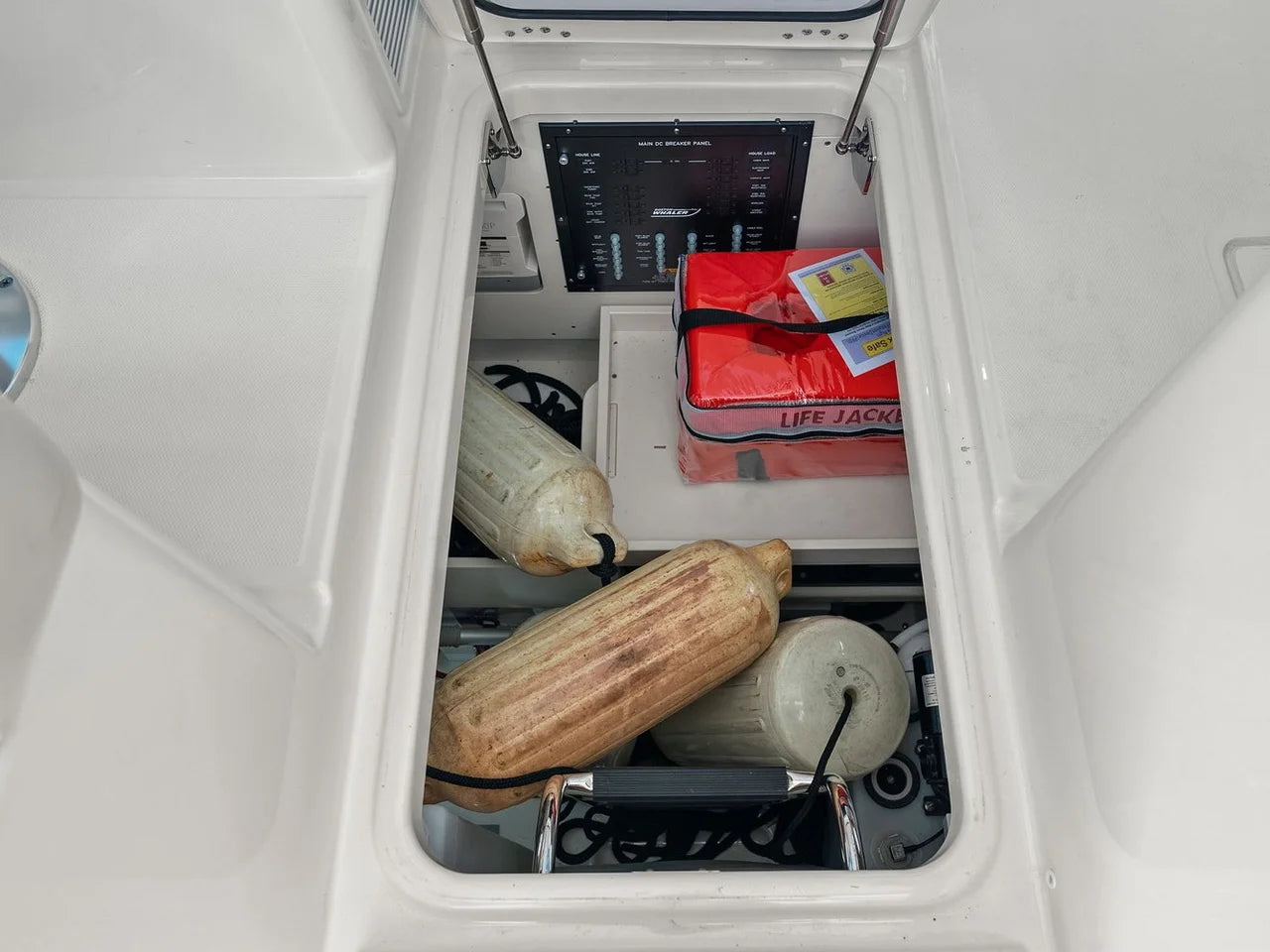 2025 Boston Whaler 405 CONQUEST 41.0 feet, St Petersburg, FL #93