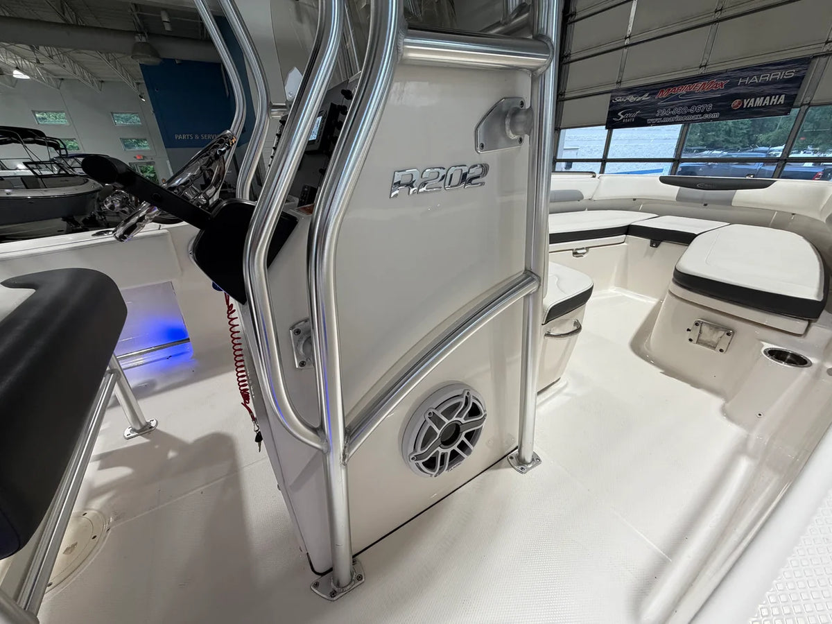2022 Robalo R202 EXPLORER 20.0 feet, Cornelius, North Carolina #12