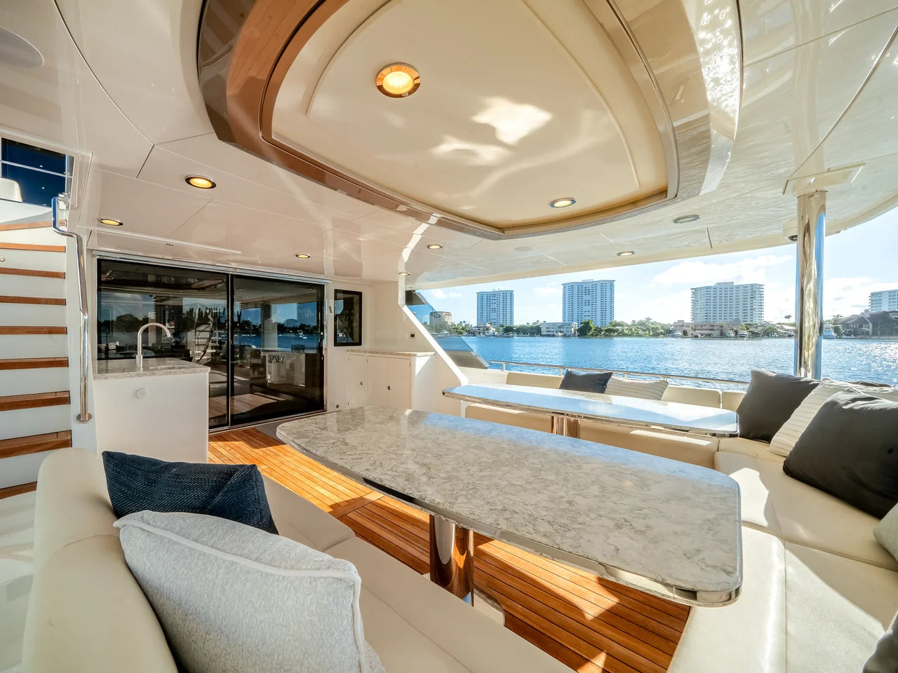 2022 Ocean Alexander 32L 106.0 feet, Boca Raton, FL #12