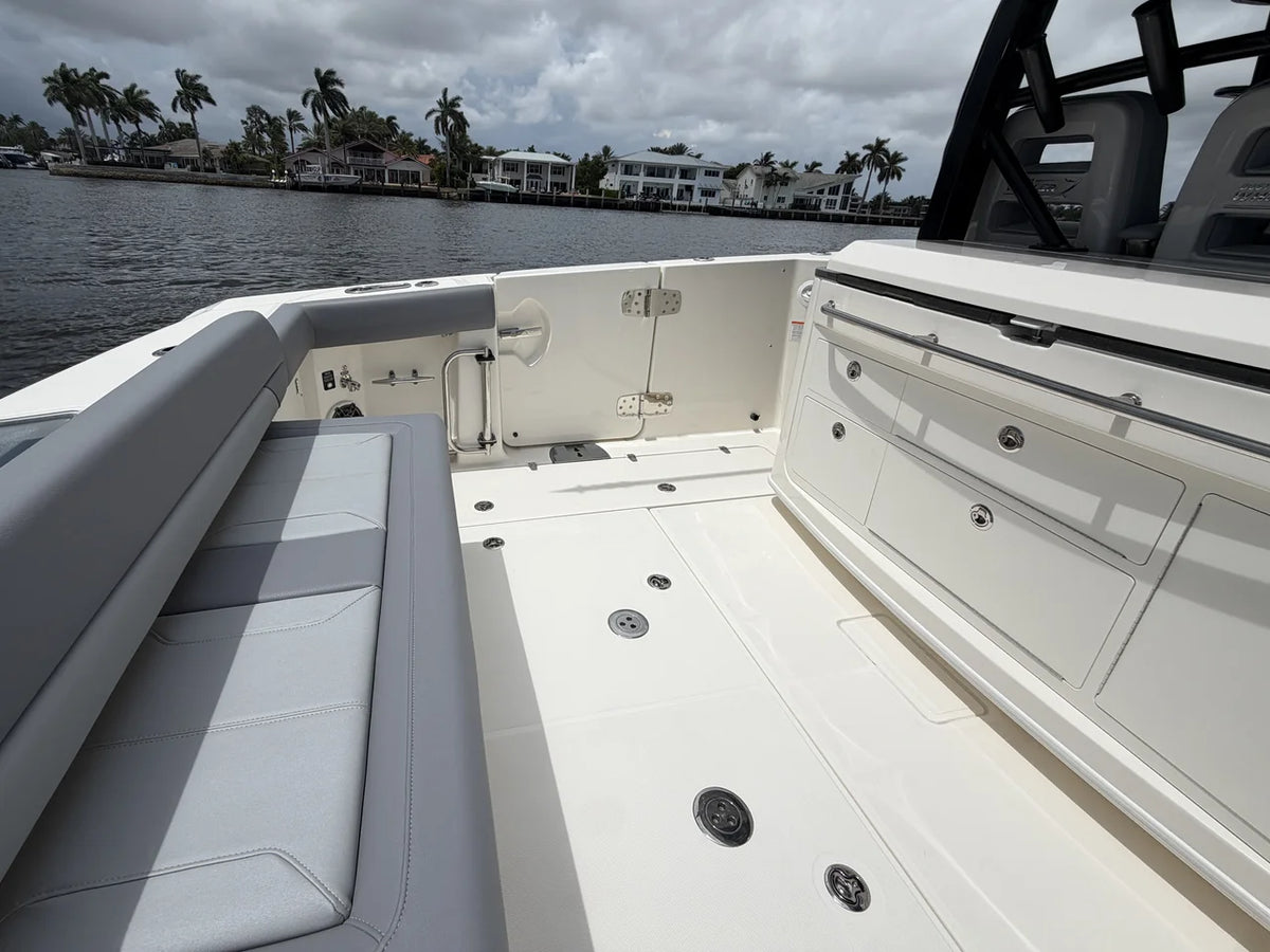 2027 Boston Whaler 380 Outrage 38.0 feet, Pompano Beach, Florida #22