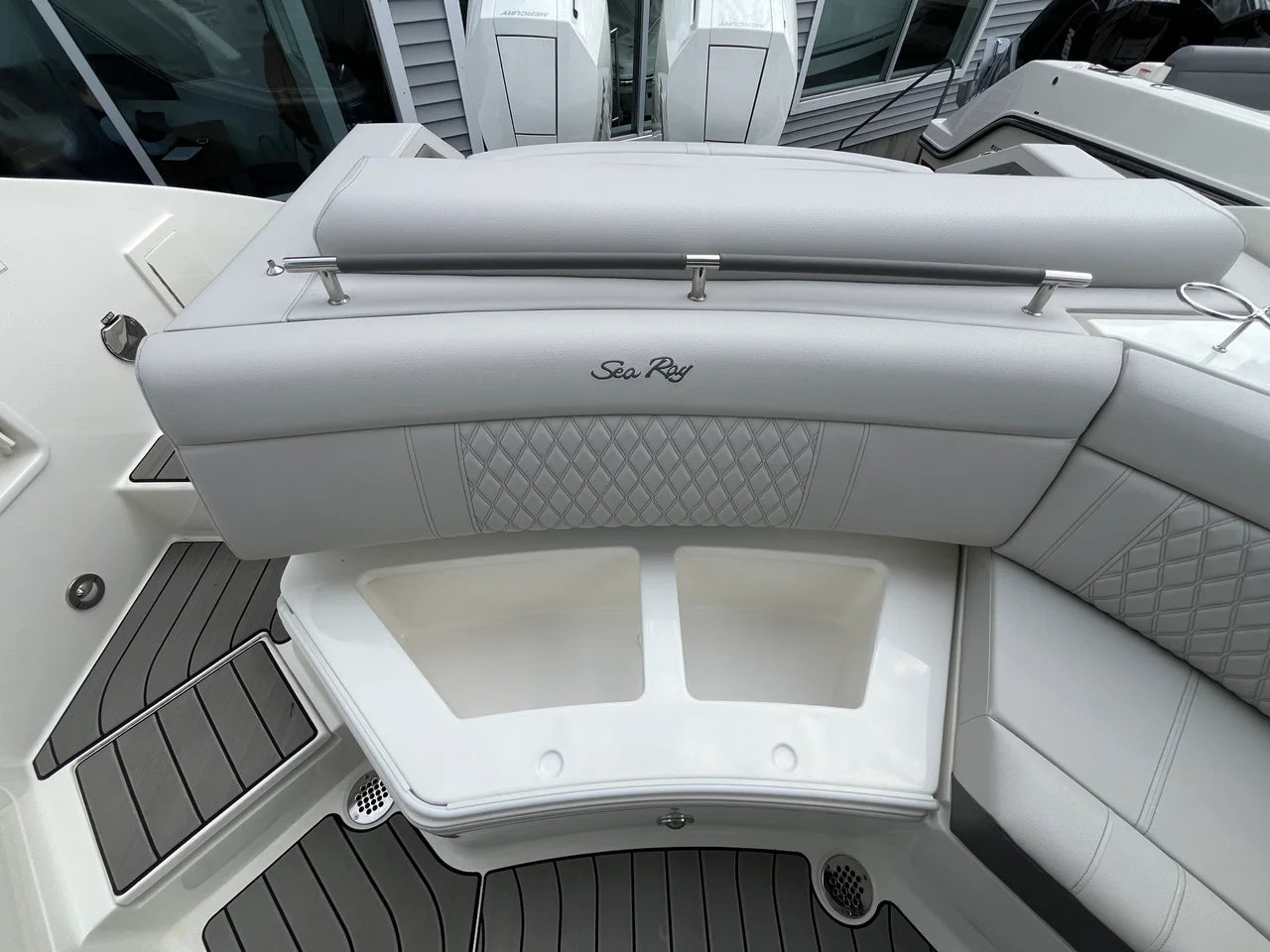 2026 Sea Ray SLX 310 Outboard 31.0 feet, Westbrook, Connecticut #12