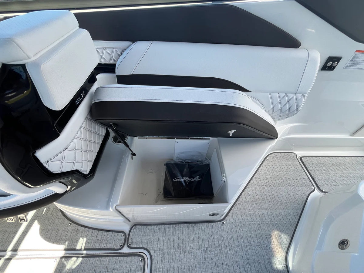 2026 Sea Ray SLX 260 Outboard 26.0 feet, Westbrook, Connecticut #9