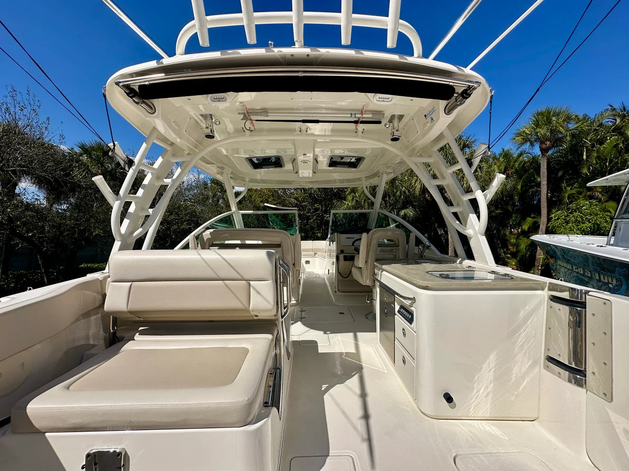 2024 Boston Whaler 320 VANTAGE 32.0 feet, Jupiter, Florida #13