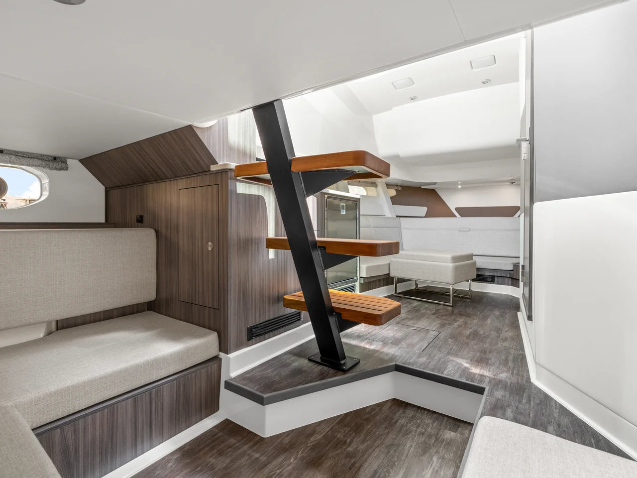 2026 Sea Ray Sundancer 370 Outboard 37.0 feet, Quincy, MA #34