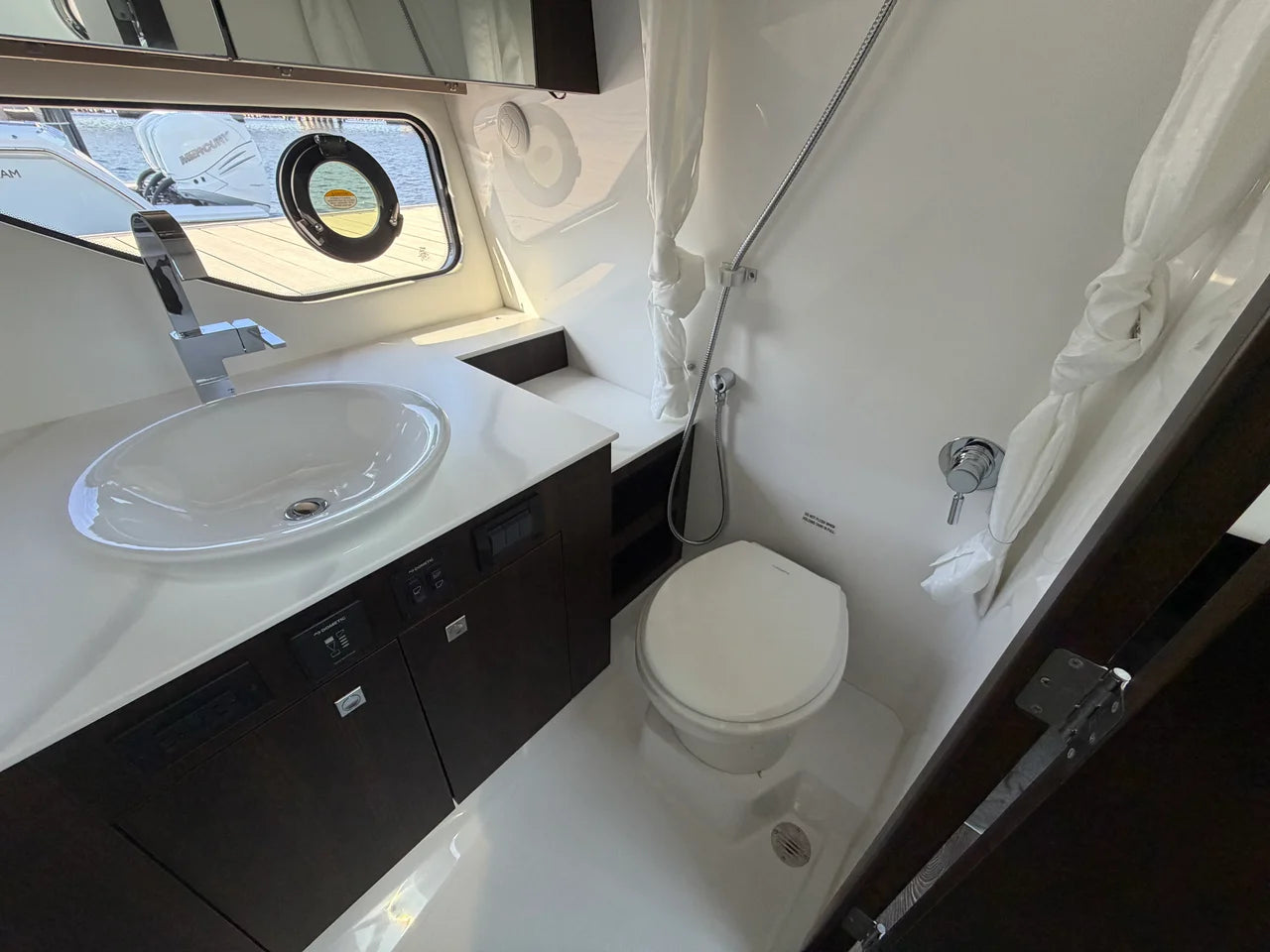 2024 Cruisers Yachts 38 GLS South Beach Outboard 38.0 feet, Stuart, Florida #40