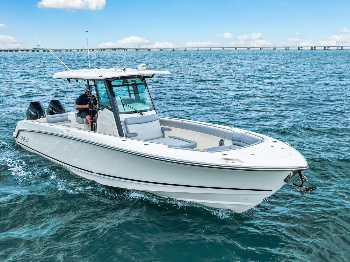 2026 Boston Whaler 330 Outrage 33.0 feet, Clearwater, Florida #13