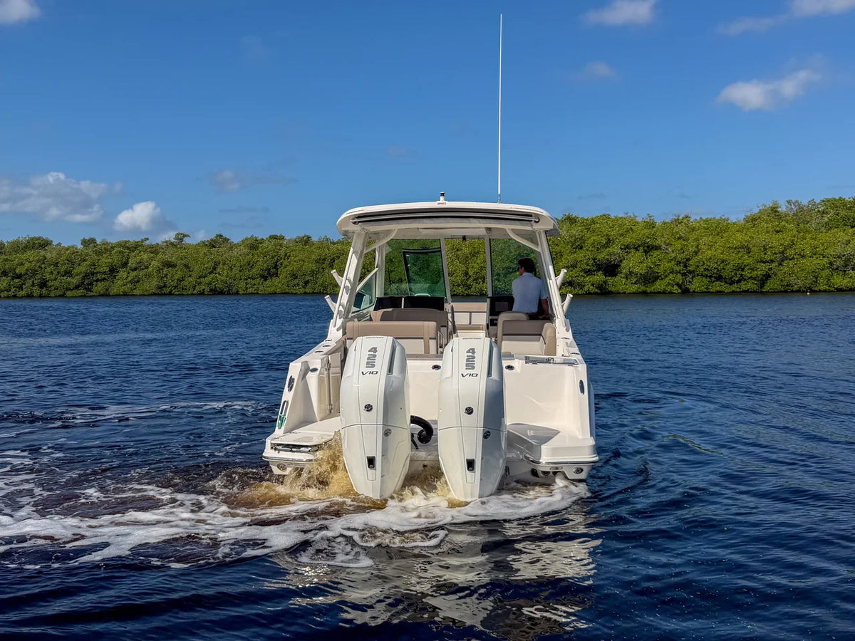 2027 Boston Whaler 330 Vantage 33.0 feet, Fort Myers, FL #3