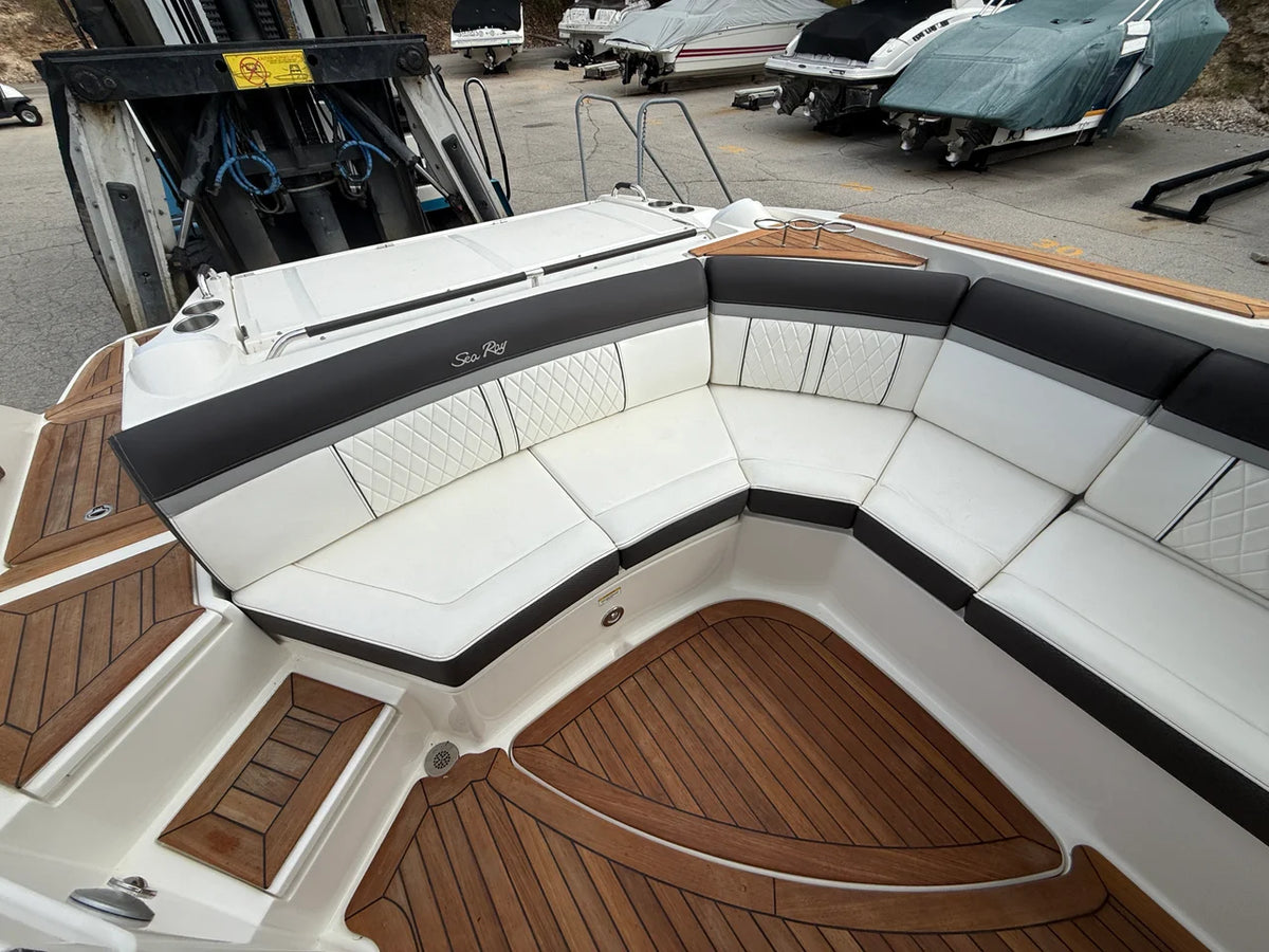 2017 Sea Ray SLX 350 34.0 feet, Lake Ozark, MO #17