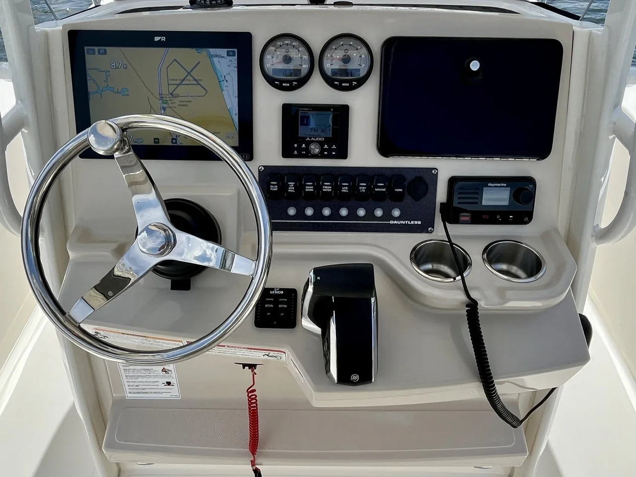 2025 Boston Whaler 250 DAUNTLESS 25.0 feet, Venice, Florida #16