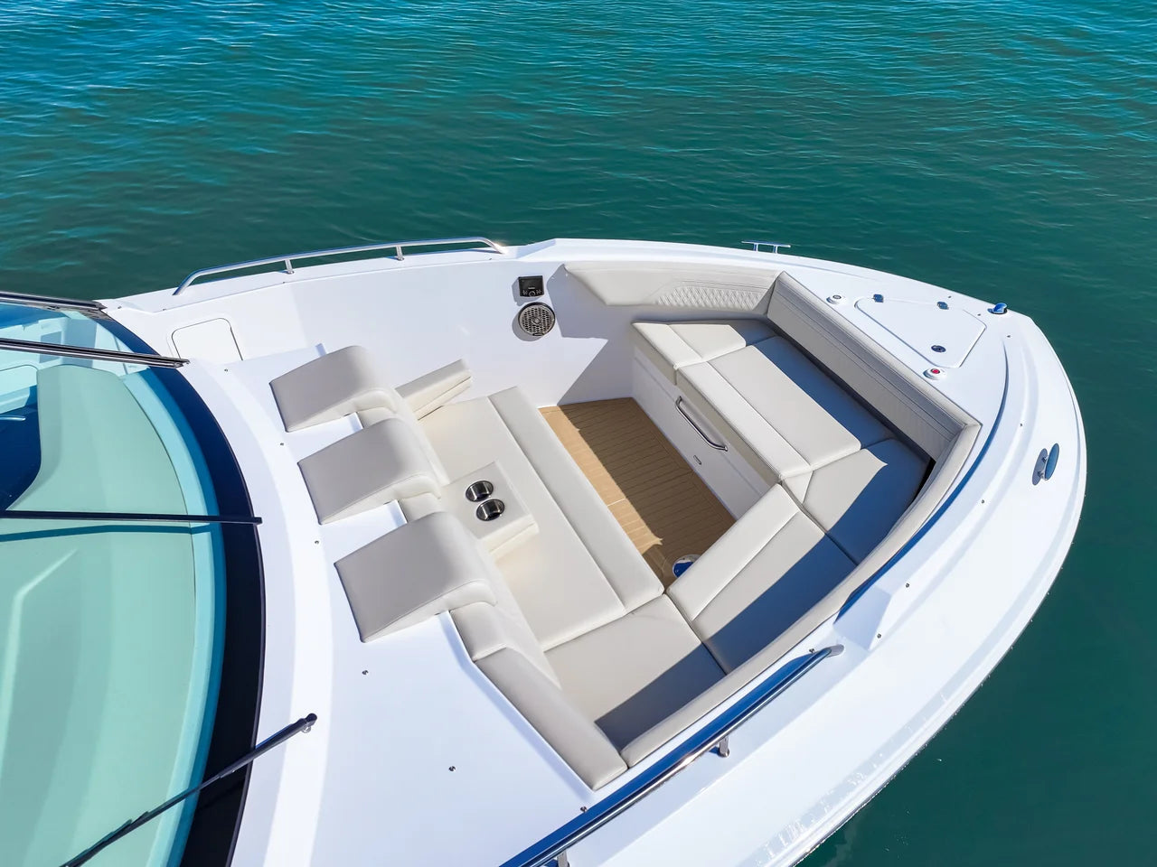 2026 Cruisers Yachts 38 GLS Outboard 38.0 feet, St Petersburg, FL #23