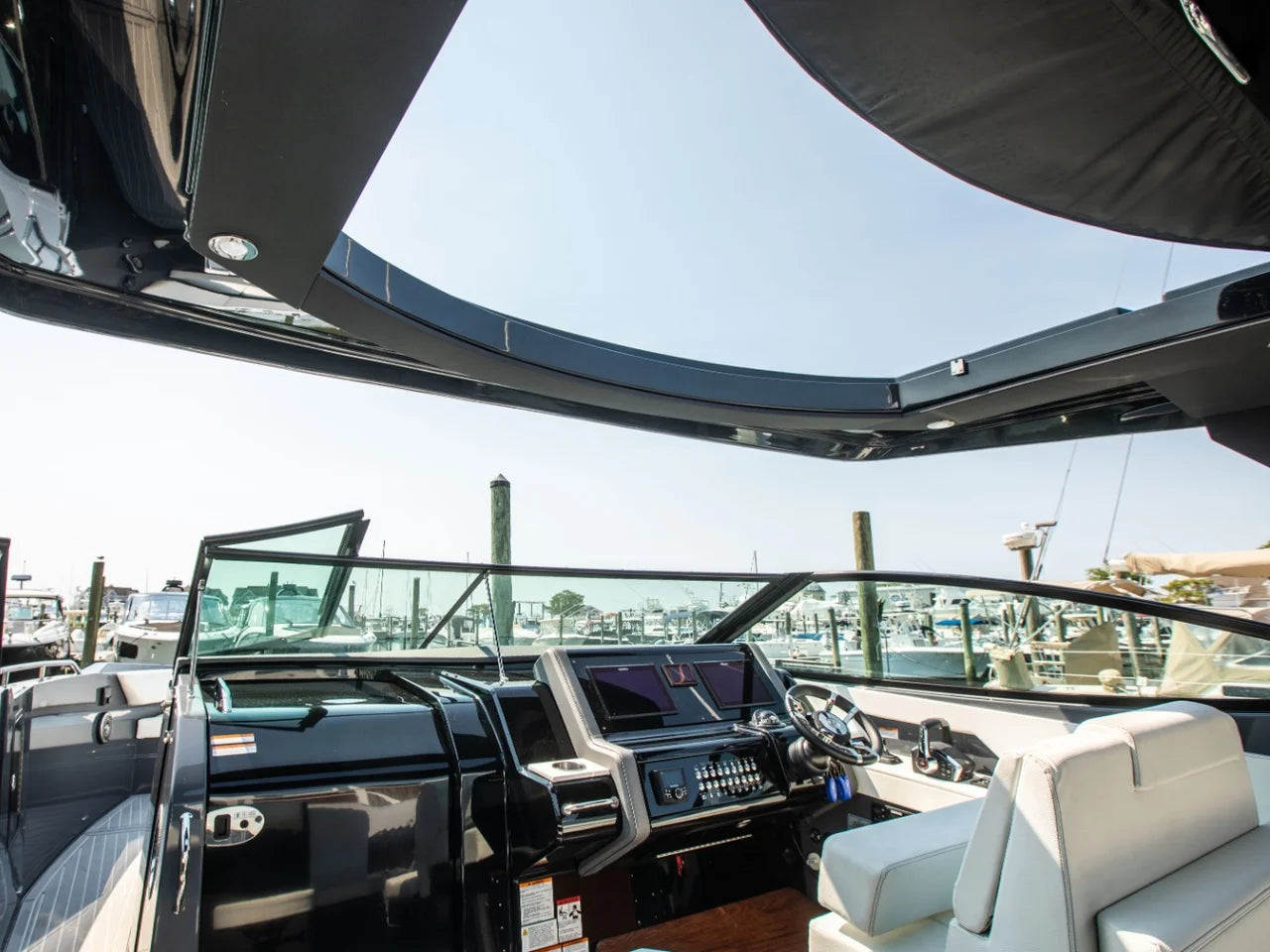 2024 Cruisers Yachts 38 GLS-OB SB 38.0 feet, Clearwater, Florida #34