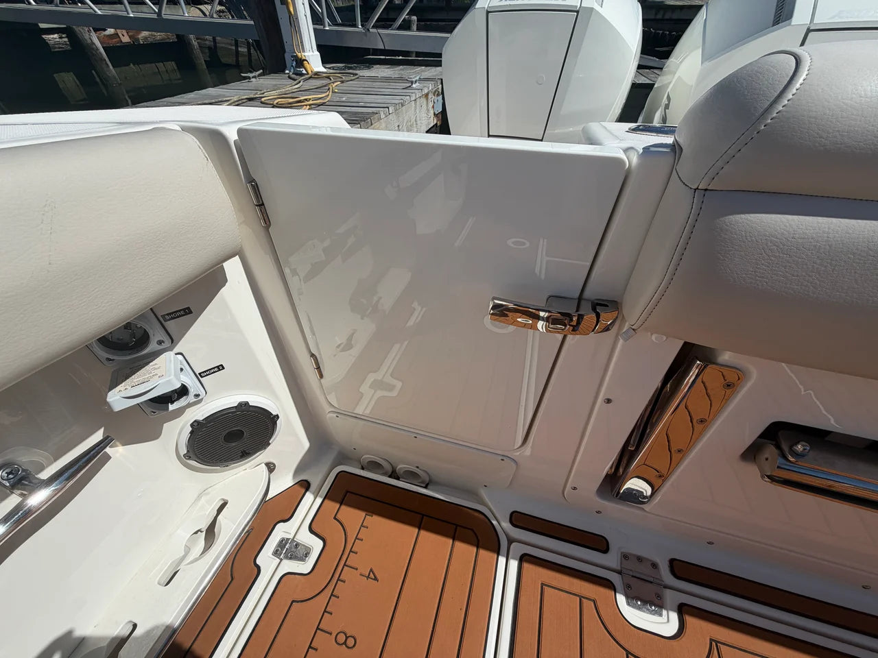 2021 Boston Whaler 380 OUTRAGE 38.0 feet, Huntington, NY #12