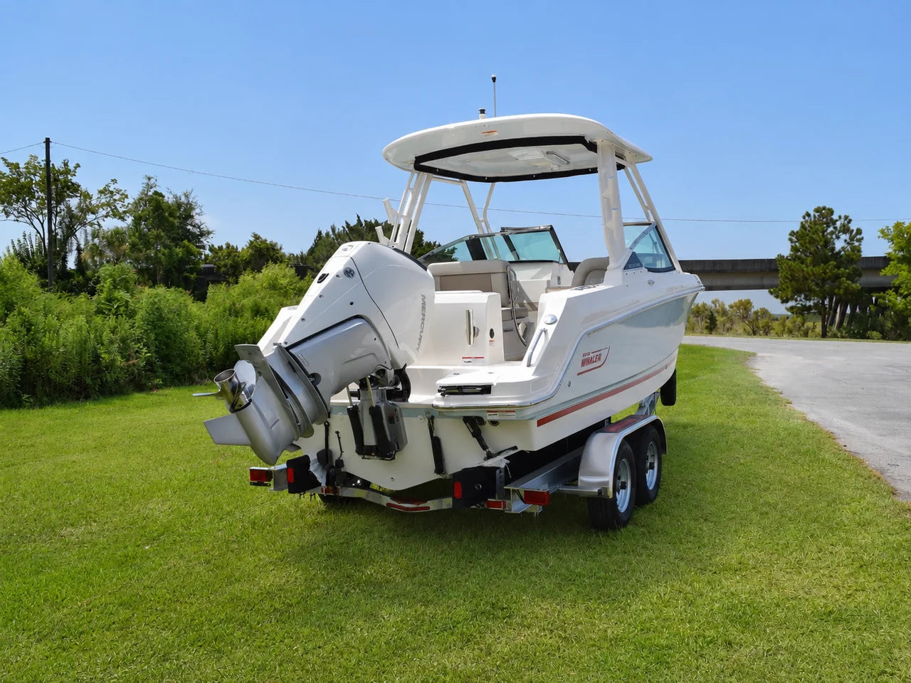 2026 Boston Whaler 240 Vantage 24.0 feet, Thunderbolt, GA #4